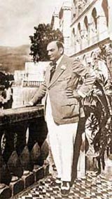 Caruso who stayed at the hotel and has a suite named after him