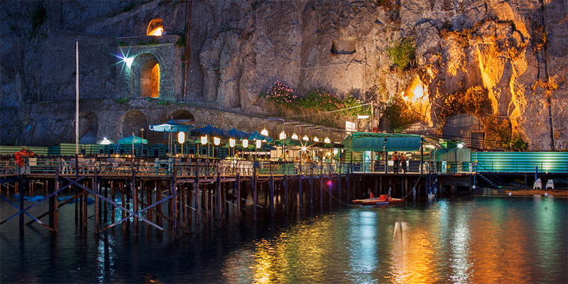 Marameo beach and restaurant