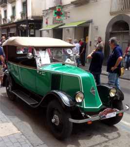 Classic cars in Sorrento