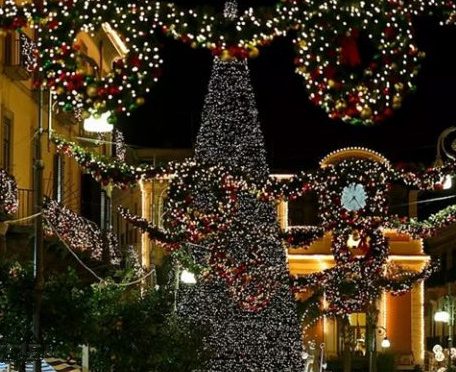 Sorrento + Christmas