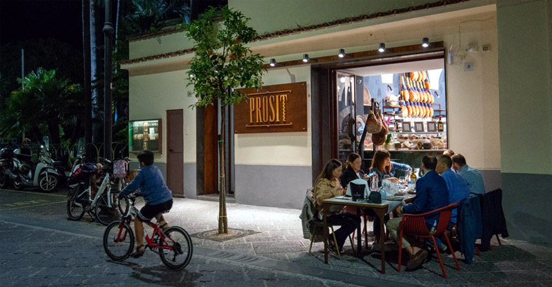 Prosit restaurant Sorrento